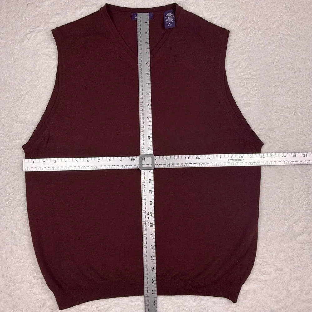 J. Ashford‎ Men's Vest Burgundy Red Wool Blend V Neck Sleeveless Sweater L